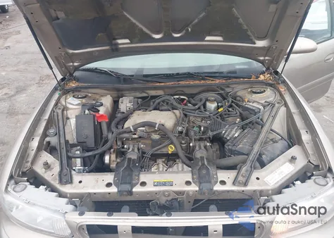 2002 Buick Century Custom z USA, uszkodzony, nr VIN 2G4WS52J521151796